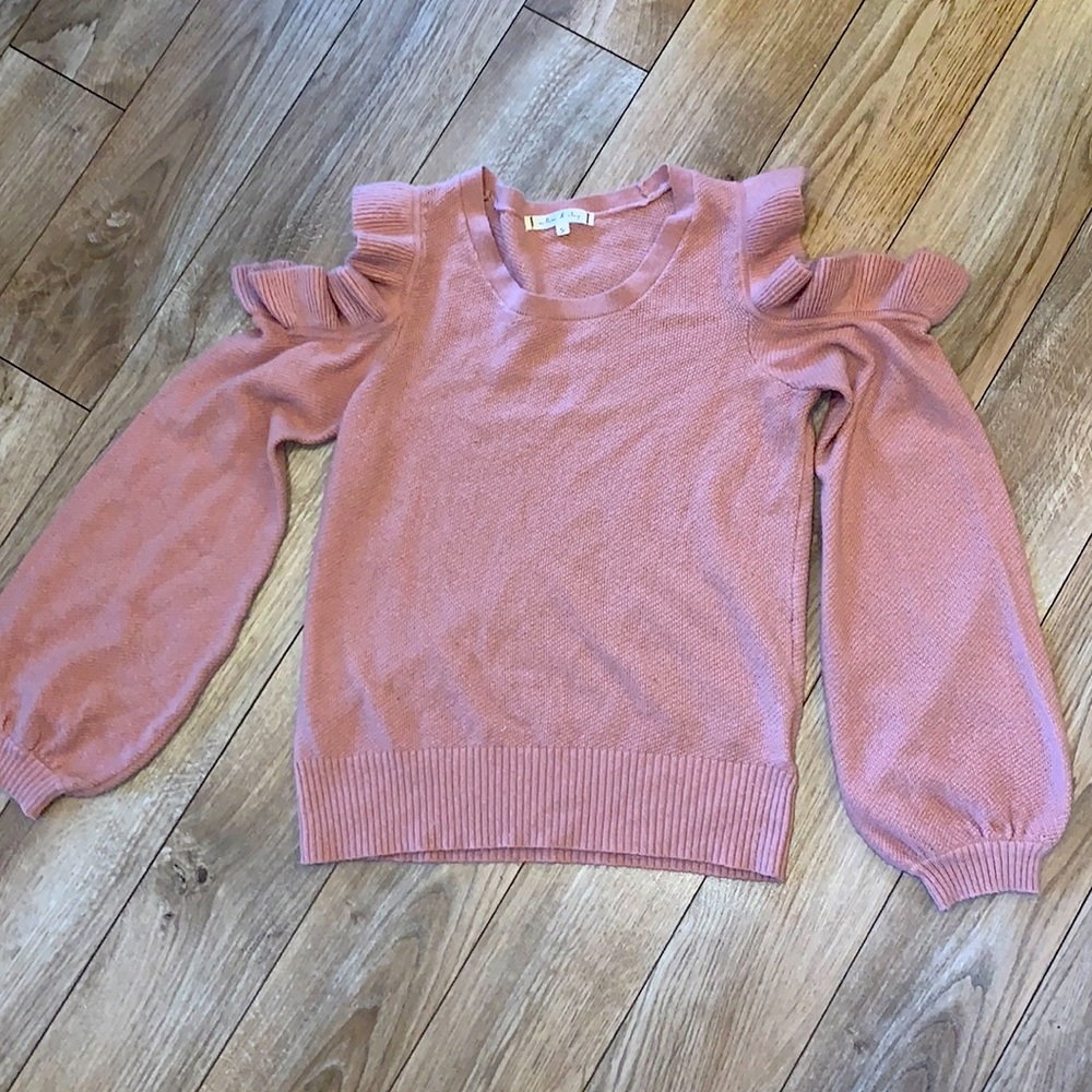 🌷Mauve long sleeve w/ exposed shoulder🌷